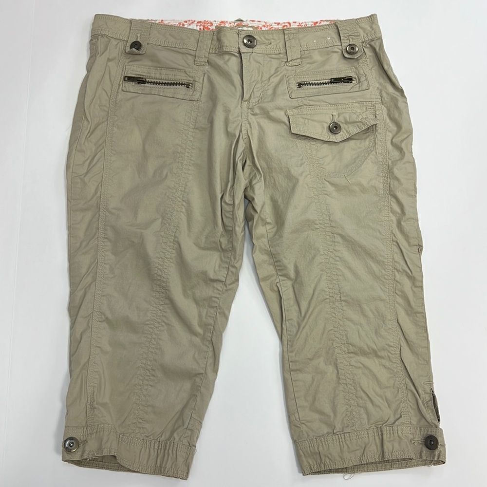 Arizona Jean Company Women’s Beige Utility Capri Pants Size 9